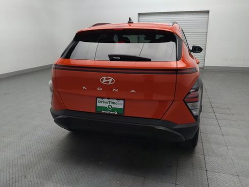 Used 2024 Hyundai Kona SEL FWD image 7