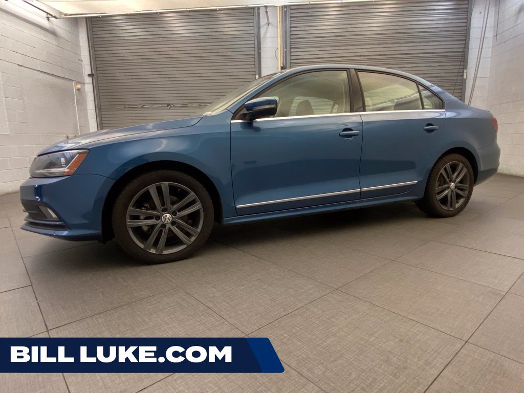 Used 2018 Volkswagen Jetta SEL FWD image 1
