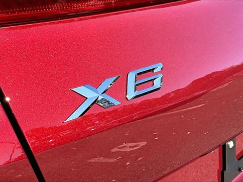 New 2026 BMW X6 xDrive40i image 15