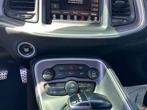 Used 2022 Dodge Challenger R/T RWD image 8