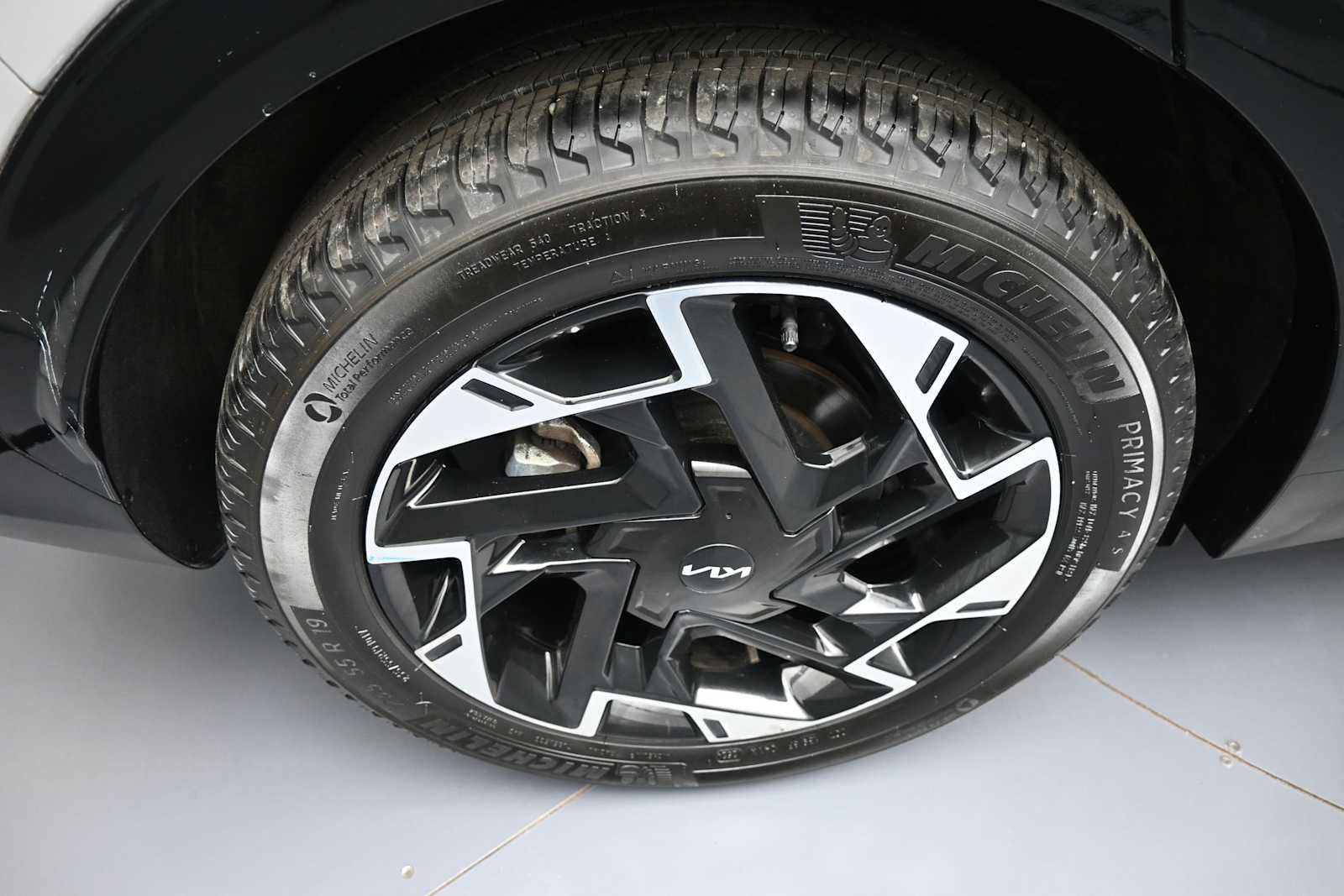 Used 2025 Kia Sportage SX FWD image 11