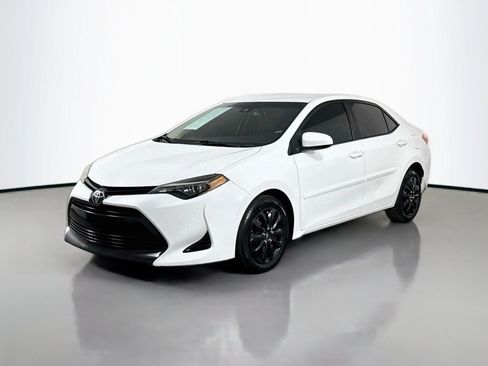 Used 2019 Toyota Corolla LE w/ Carpet Mat Package (TMS) FWD image 1