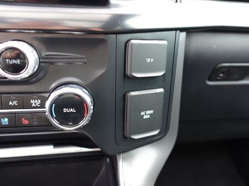 Used 2024 Ford F150 Lariat AWD/4WD image 52