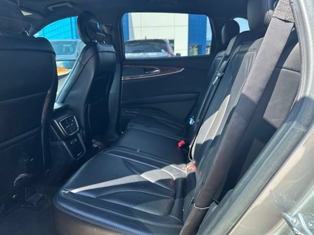 Used 2016 Lincoln MKX Select w/ Select Plus Package FWD image 9