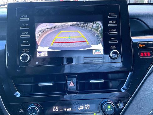 Used 2023 Toyota Camry SE w/ Convenience Package image 20