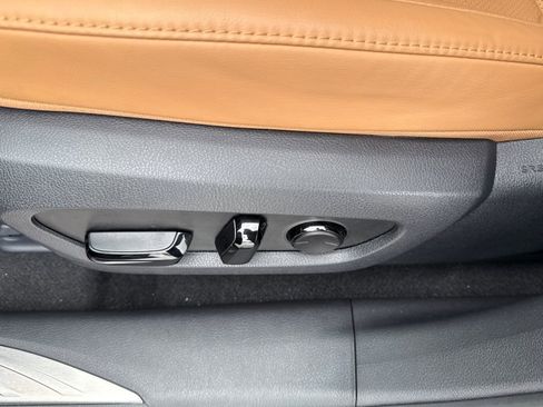 Certified 2025 Lexus RX 350 FWD w/ Technology Package image 14