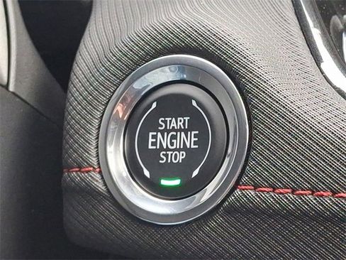 New 2025 Chevrolet TrailBlazer RS w/ Convenience Package image 17