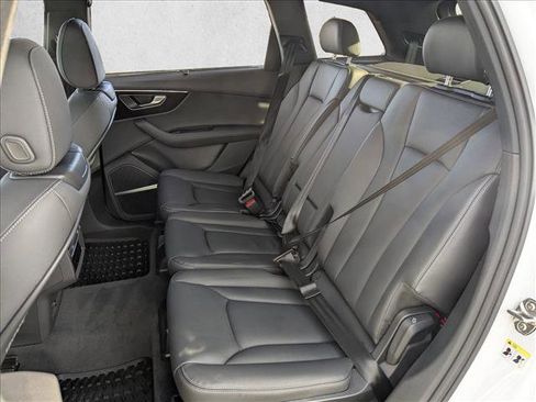 Used 2025 Audi Q7 3.0T Premium Plus image 20