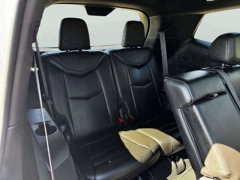 Used 2023 Cadillac XT6 Luxury FWD image 54