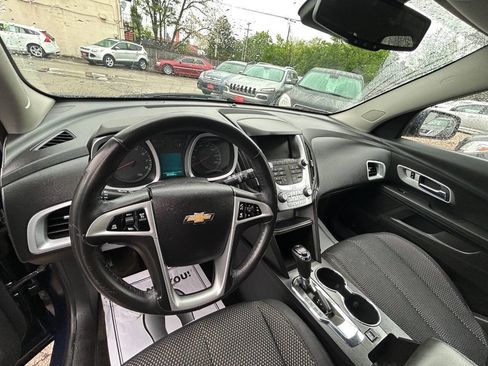 Used 2017 Chevrolet Equinox LT w/ Convenience Package FWD image 5