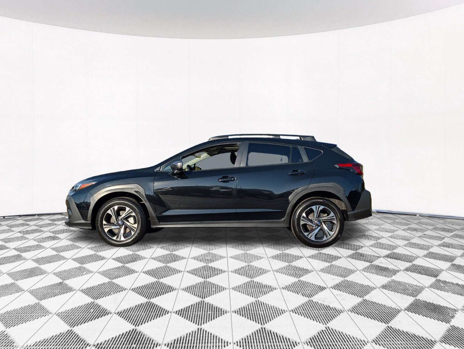 Used 2024 Subaru Crosstrek 2.0i Premium AWD/4WD image 11