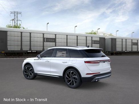 New 2026 Lincoln Corsair Reserve image 26