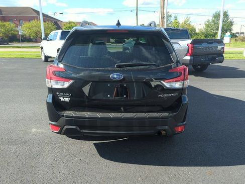 Used 2020 Subaru Forester Premium AWD/4WD image 7