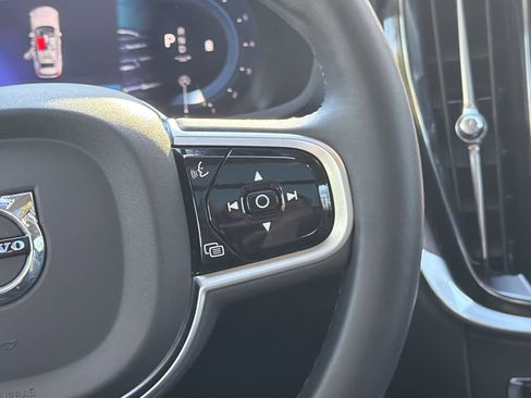 Certified 2025 Volvo V60 B5 Cross Country Plus image 20