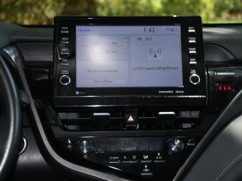 Used 2023 Toyota Camry XSE image 16