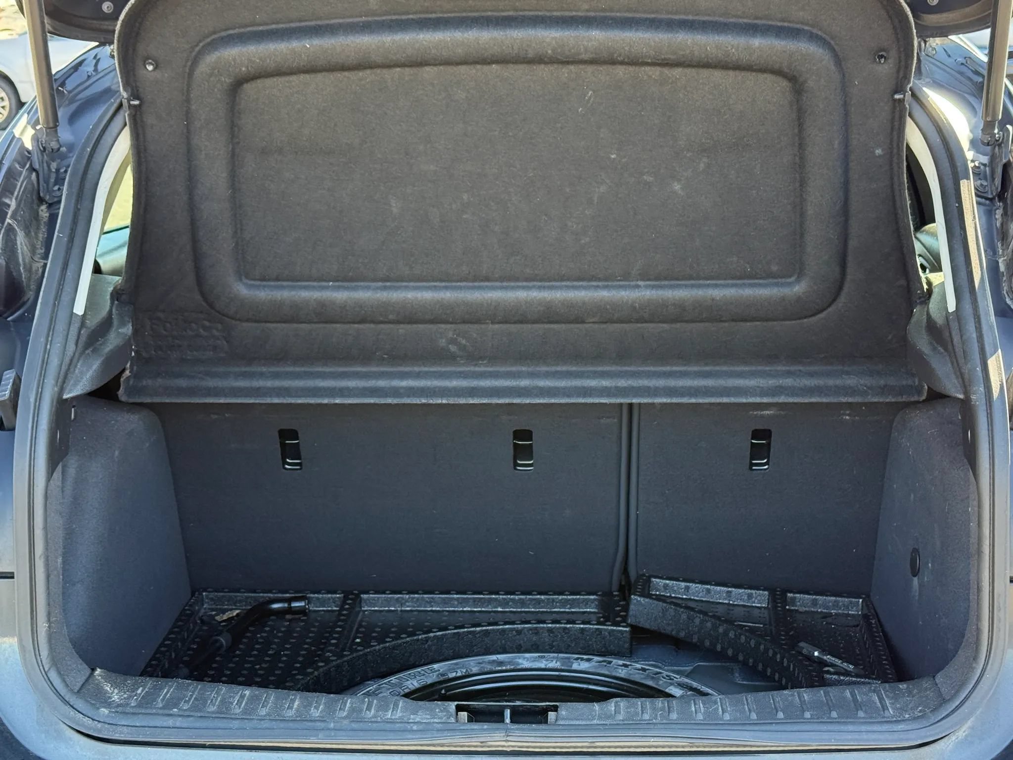 Used 2012 Ford Focus SE FWD image 27