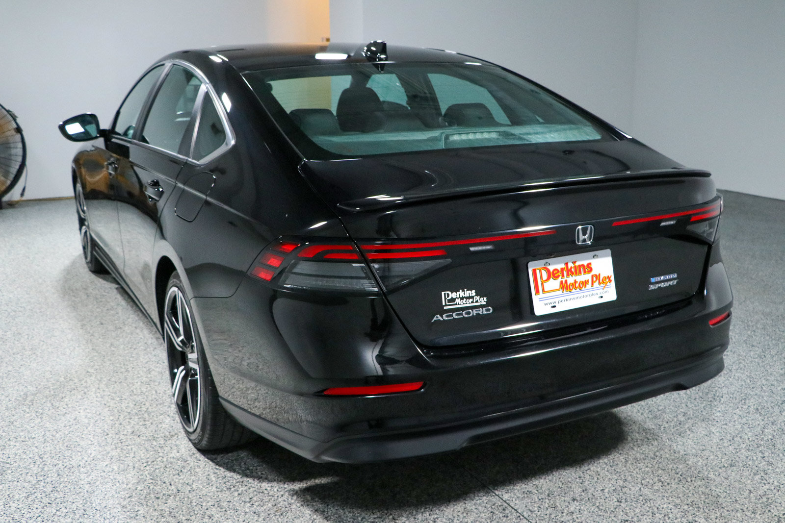 Used 2024 Honda Accord Sport image 9