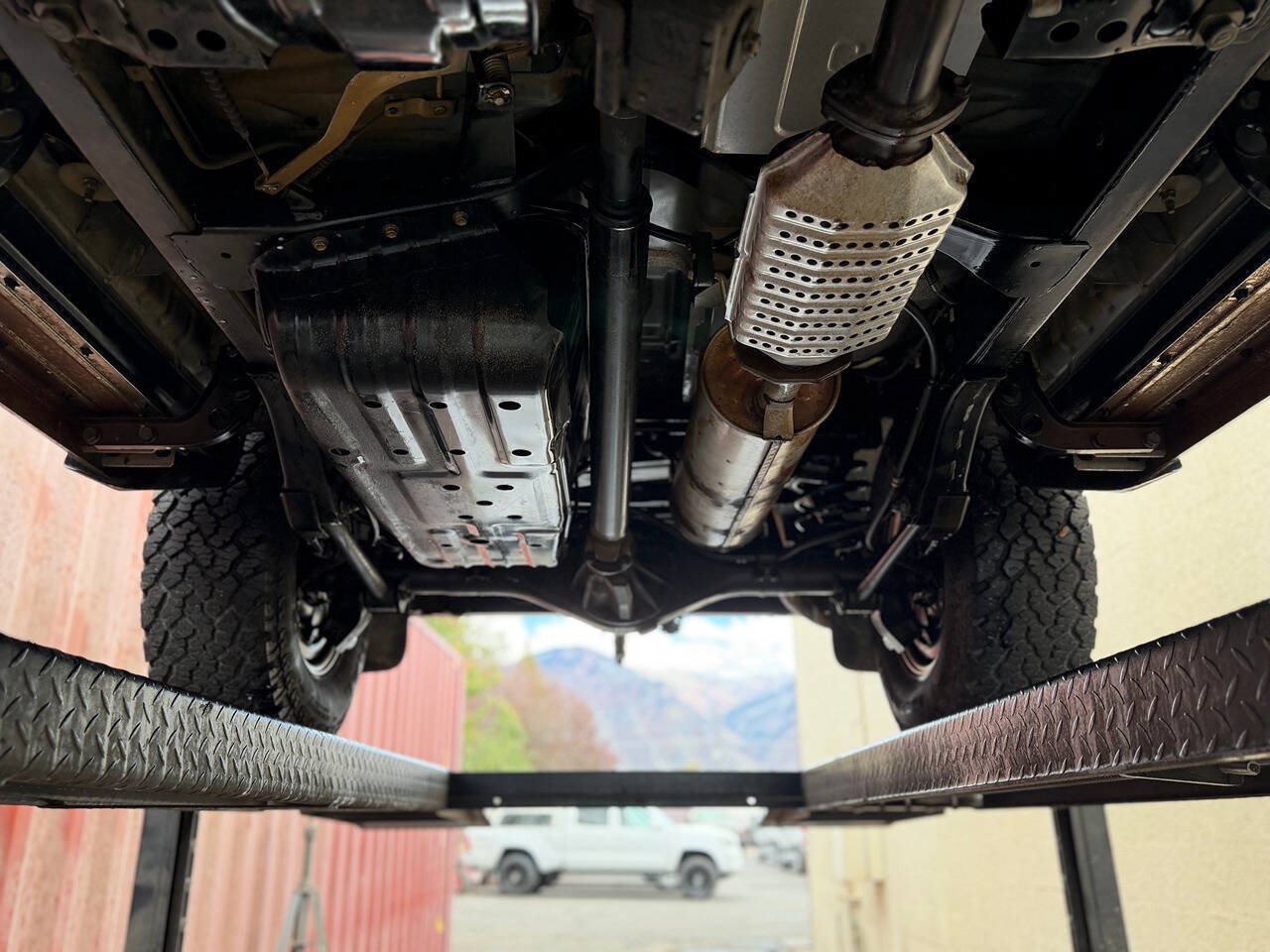 Used 1990 Toyota 4Runner SR5 AWD/4WD image 4