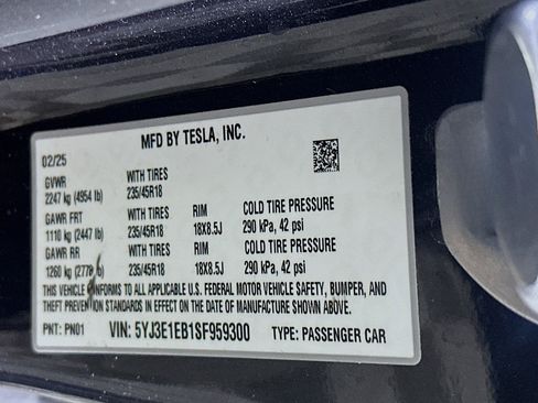 Used 2025 Tesla Model 3 Long Range AWD/4WD image 12