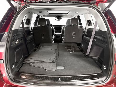 Used 2022 Jeep Grand Cherokee L Limited image 11