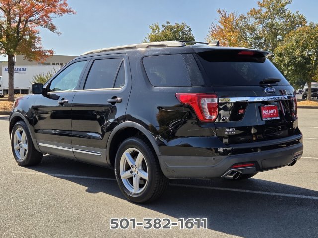 Used 2018 Ford Explorer XLT FWD image 3