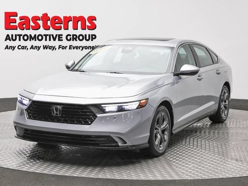 Used 2025 Honda Accord EX-L image 1