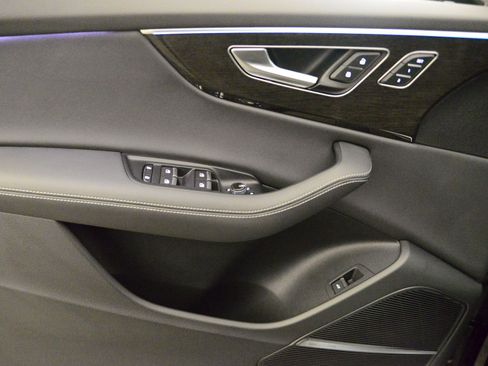 New 2026 Audi Q8 Premium Plus image 25