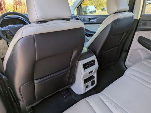 Used 2022 Ford Edge Titanium w/ Equipment Group 301A image 26
