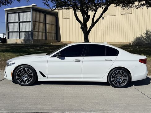 Used 2017 BMW 530i w/ M Sport Package image 4