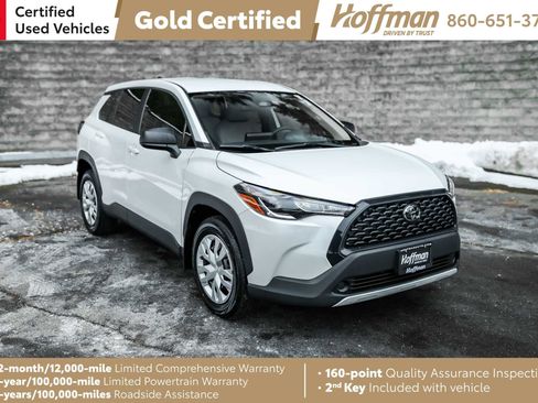 Certified 2023 Toyota Corolla Cross L image 1