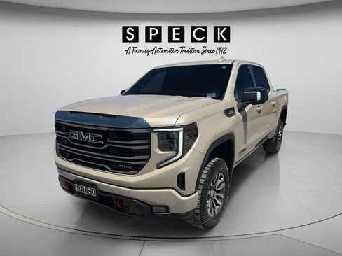 Used 2022 GMC Sierra 1500 AT4 w/ AT4 Preferred Package AWD/4WD image 1