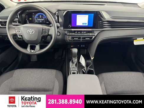 Used 2026 Toyota Camry LE w/ Convenience Package FWD image 7