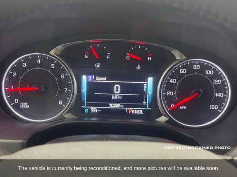 Used 2018 GMC Acadia SLT FWD image 12