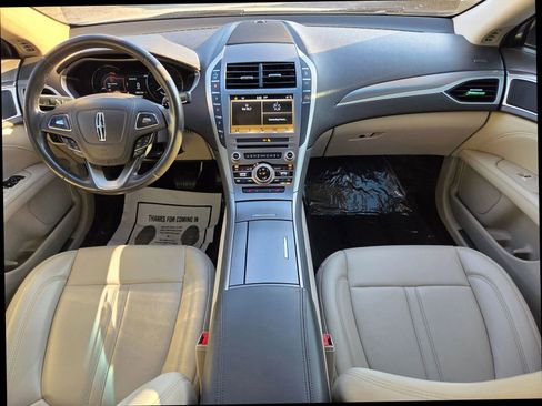 Used 2018 Lincoln MKZ Premiere image 22