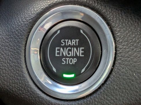 Used 2023 Buick Envision Essence FWD image 32