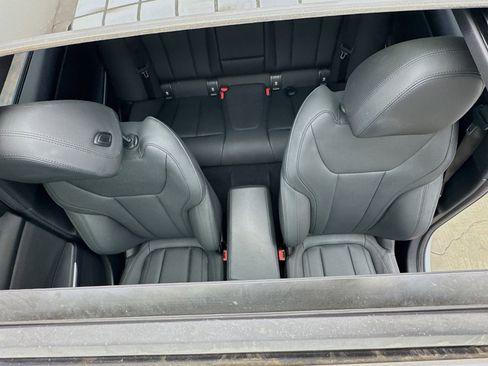 Used 2020 BMW 330i Sedan w/ M Sport Package image 14