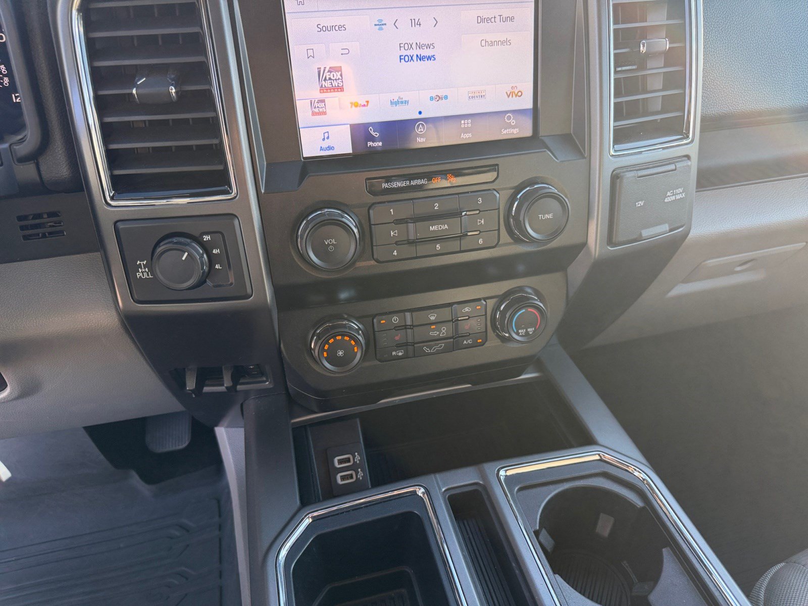 Used 2020 Ford F150 XLT w/ Equipment Group 302A Luxury AWD/4WD image 12