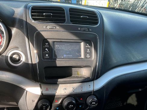 Used 2019 Dodge Journey SE w/ Connectivity Group image 12