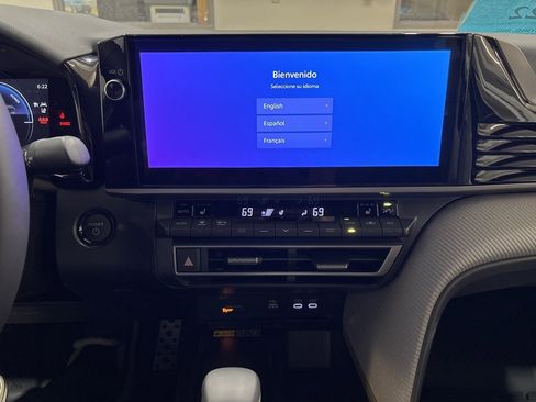 New 2026 Toyota Camry SE image 8