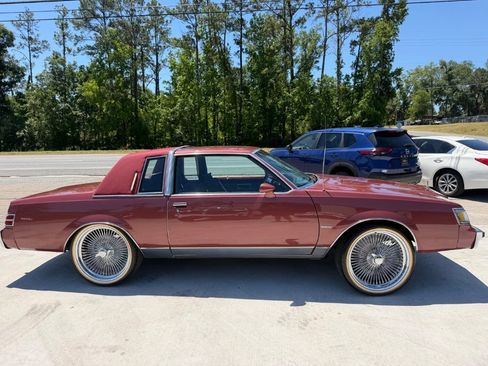 Used 1987 Buick Regal Limited RWD image 5