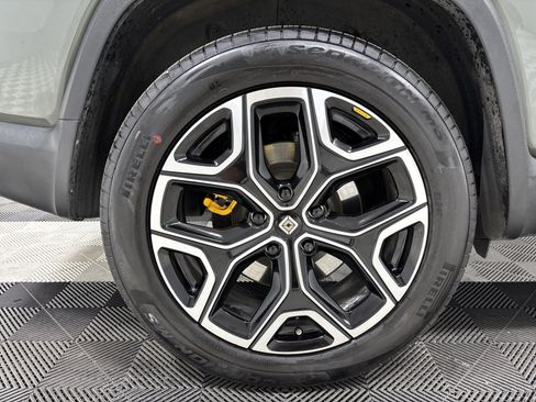 Used 2022 Rivian R1S Launch Edition image 12