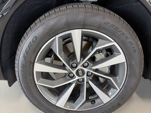 Used 2022 Audi Q5 2.0T Premium Plus AWD/4WD image 8