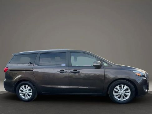 Used 2016 Kia Sedona LX w/ Option Group 020 image 4