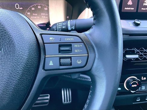 Used 2025 Honda Accord Sport image 22