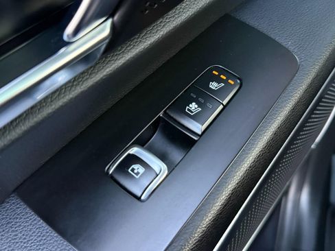 Used 2022 Kia Telluride SX w/ SX Prestige Package image 33