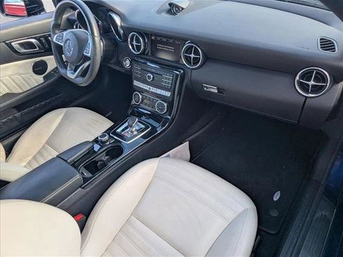 Used 2019 Mercedes-Benz SLC 300 image 17