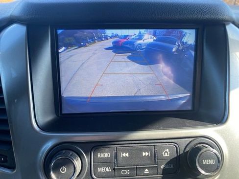 Used 2018 Chevrolet Tahoe LT image 19