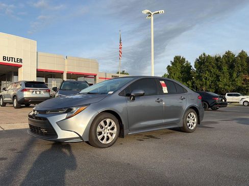 New 2026 Toyota Corolla LE FWD image 1