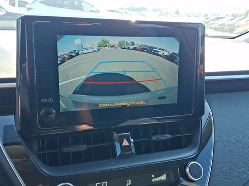 Used 2025 Toyota Corolla LE FWD image 19