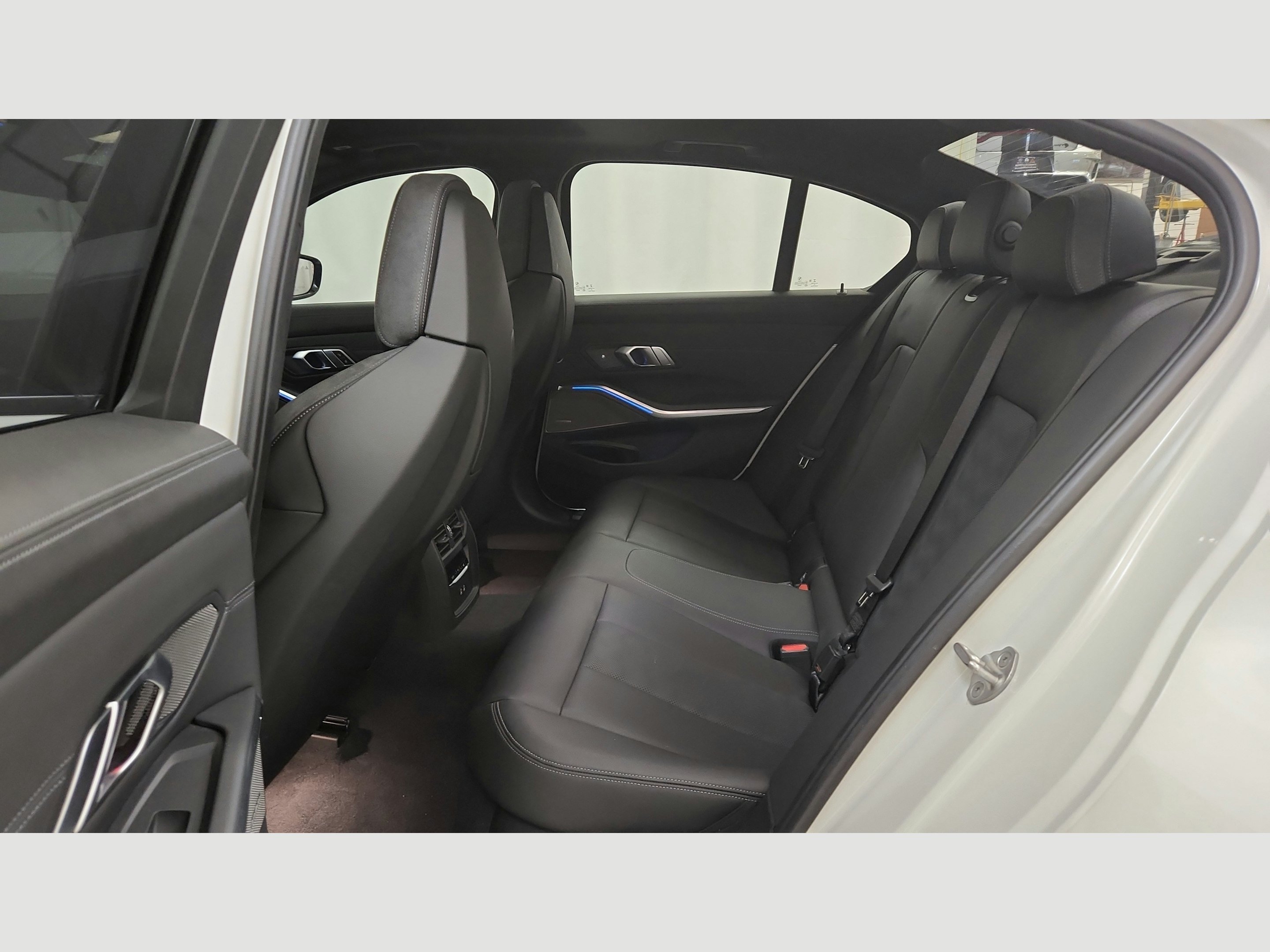 Used 2022 BMW M3 w/ Executive Package RWD image 27